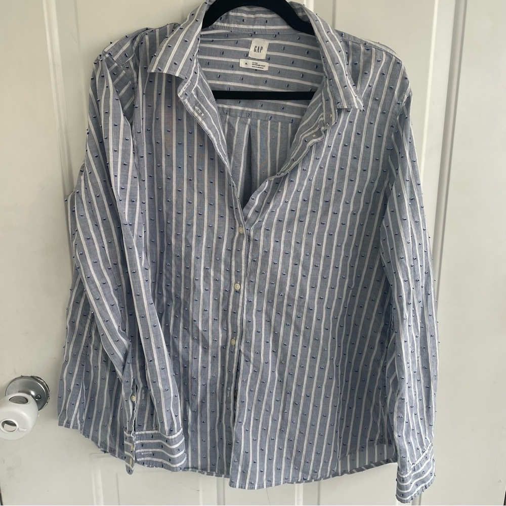Gap Women’s Fitted Boyfriend Shirt XL Size blue and white stripes